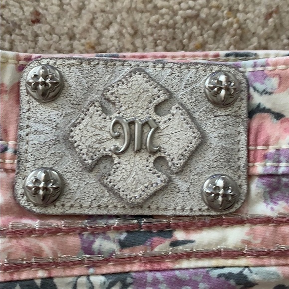 Pink floral Miss Me Jeans - Picture 3 of 10